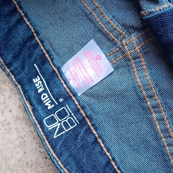 No bo no boundaries cutoff shorts - Picture 4 of 6